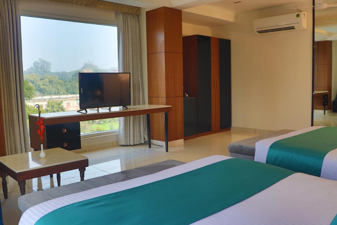 Green Hotel - Behind Parmarth Niketan Rishīkesh Exterior foto